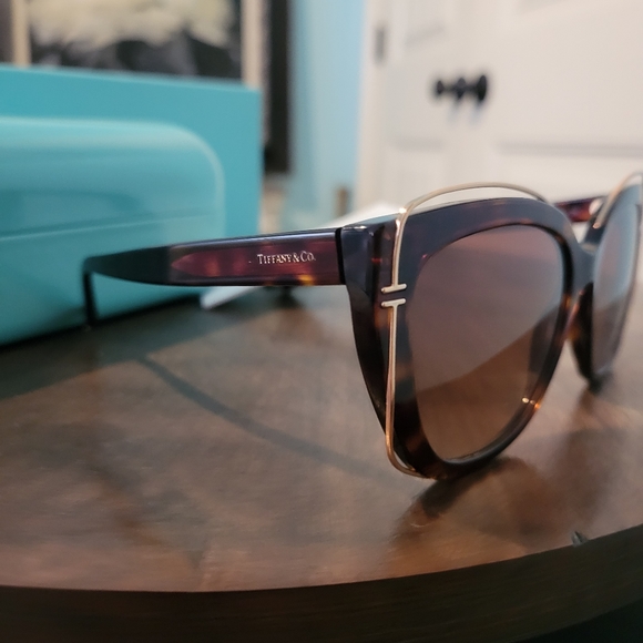 Tiffany & Company Sunglasses TF4148 Cat Eye Havanah Rubedo MA412 - Picture 14 of 15